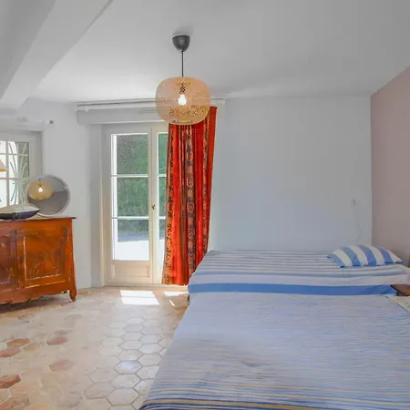 Lovely In Les Bains With Sauna Casa vacanze